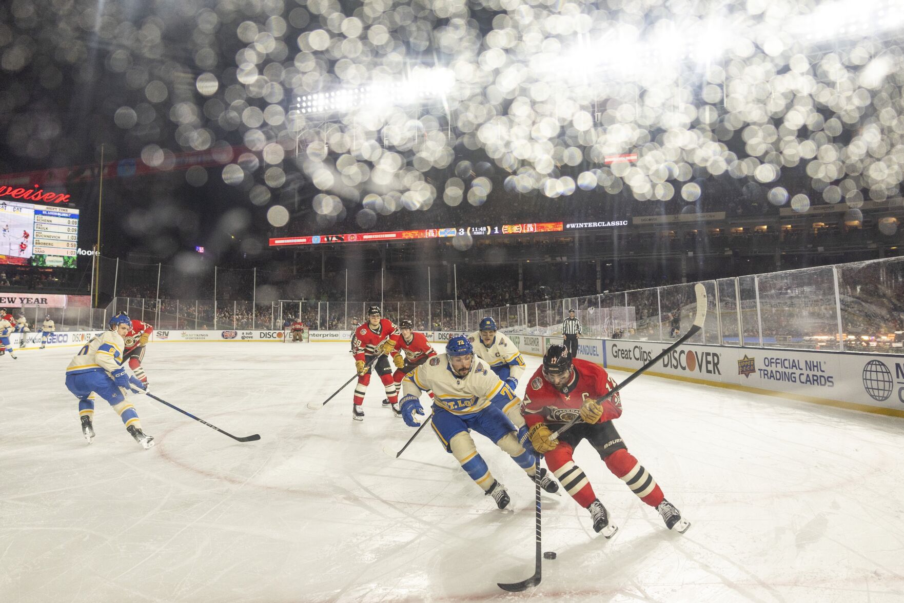 The Blues and Blackhawks take Wrigley Field for the Winter Classic